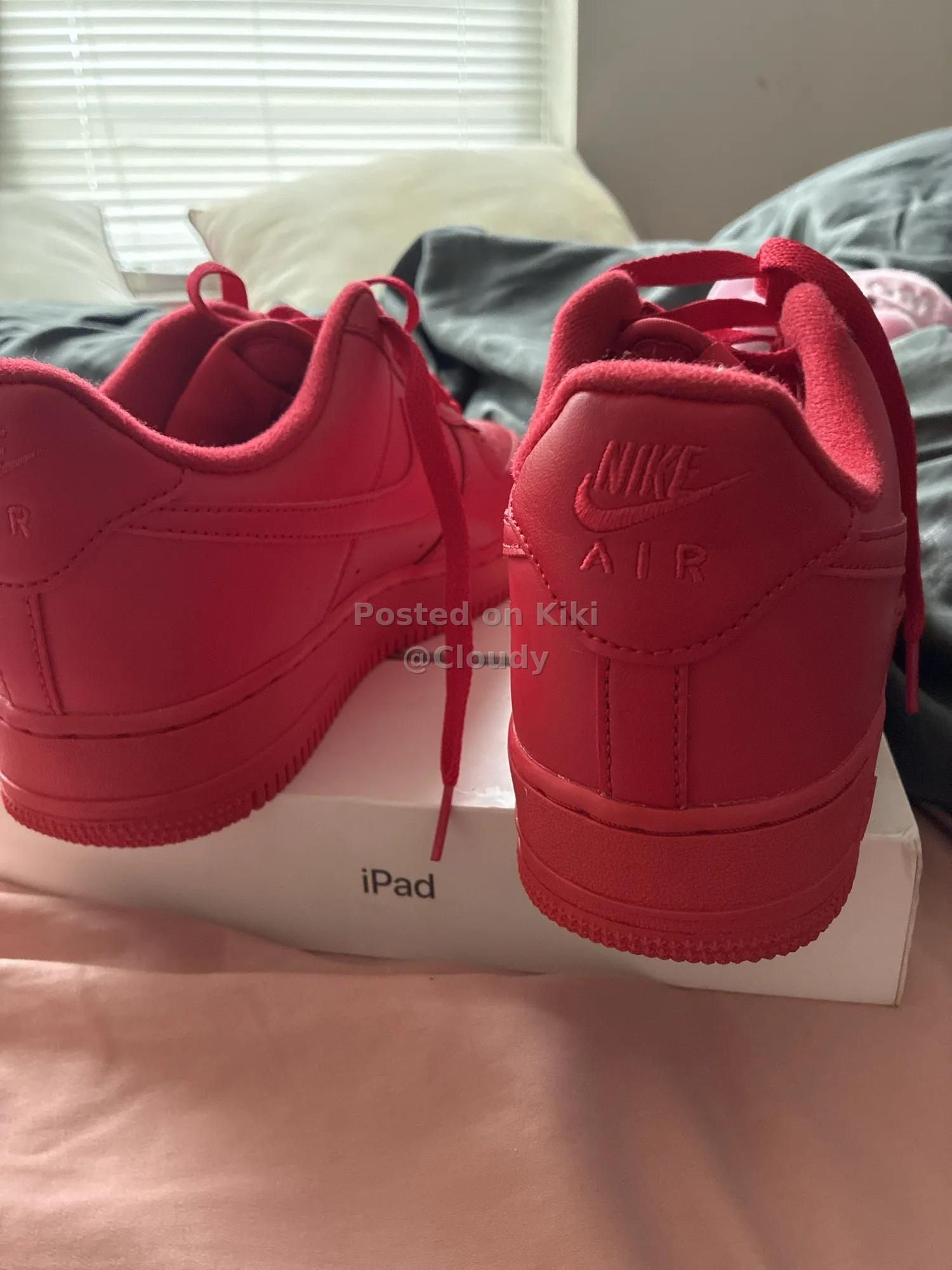 Air Foce 1 red 8.5 men usd